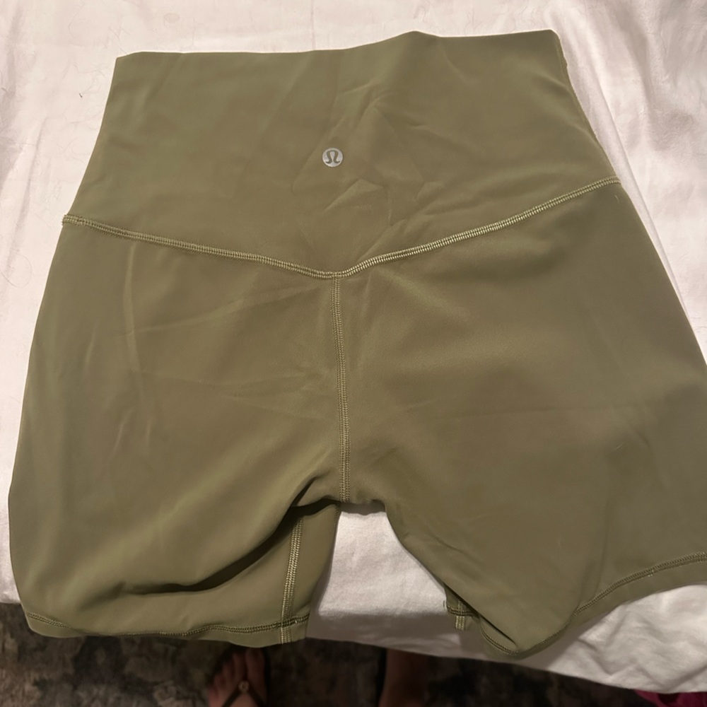 Lululemon Align 6” Shorts